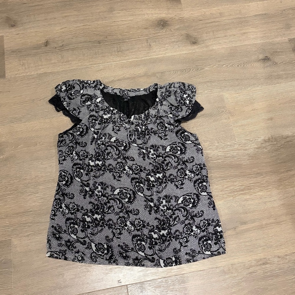 Apt. 9 Black and White Floral Print Blouse